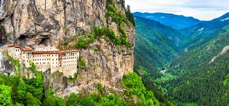 Trabzon Sümela Manastırı